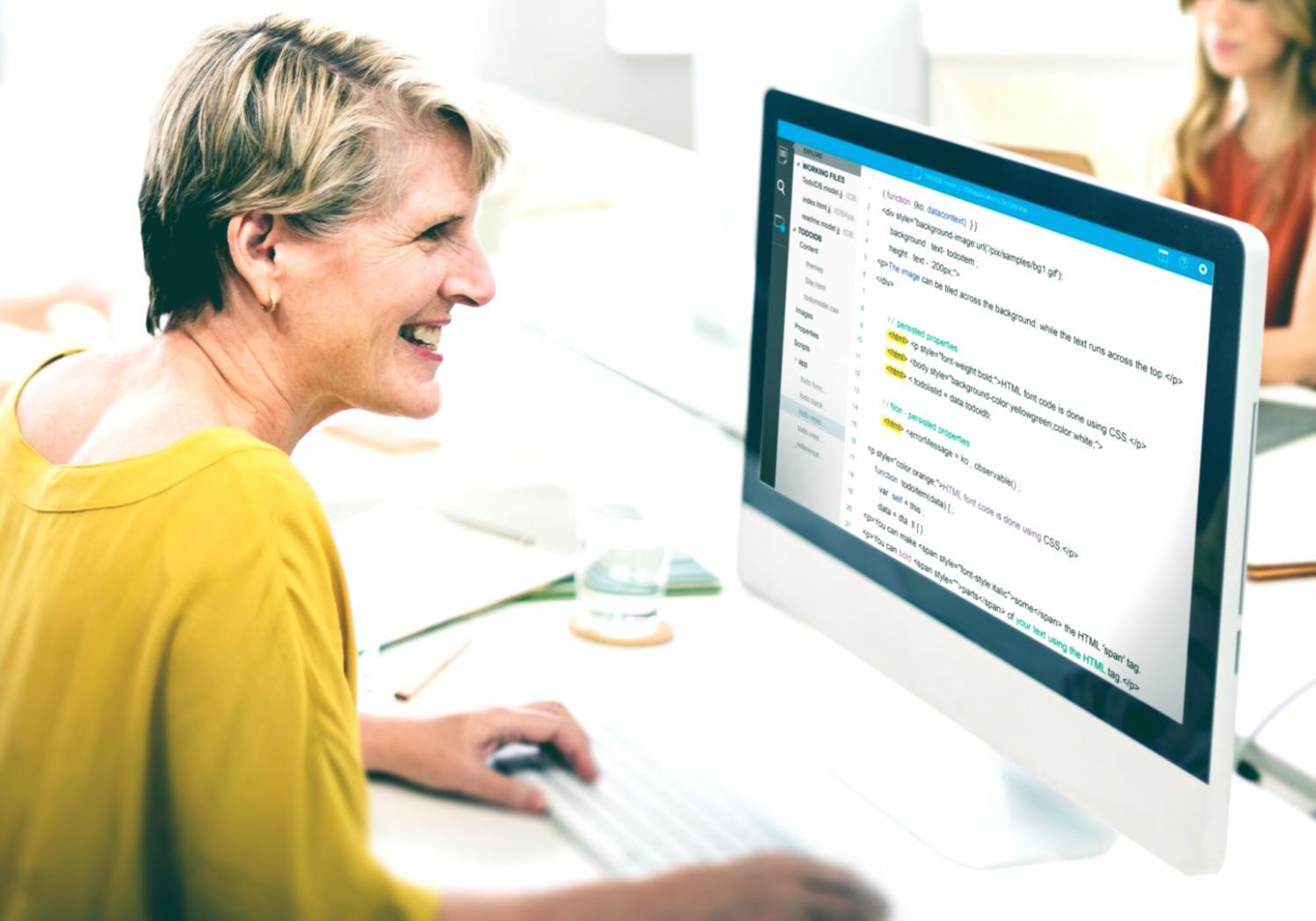 Painel de controle com múltiplas fontes de dados integradas